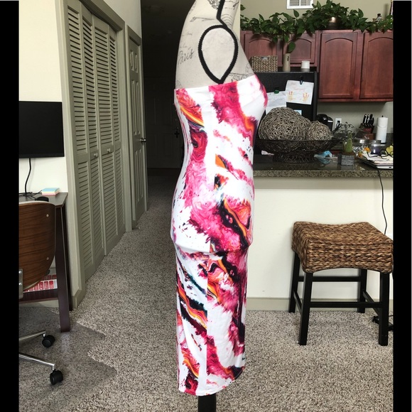 💕Cute Tube Dress 💕 - Picture 2 of 8